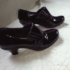 Women’s Patent Leather Low Heel Slip-On Shoes - Clarks Black